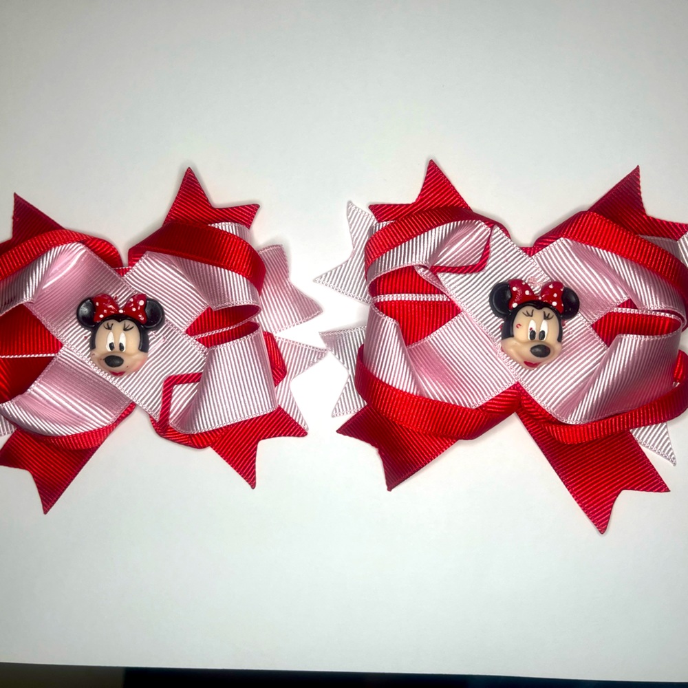 Elegant Minnie Mouse red and withe girl’s bow for all occasions Jojo Siwa style